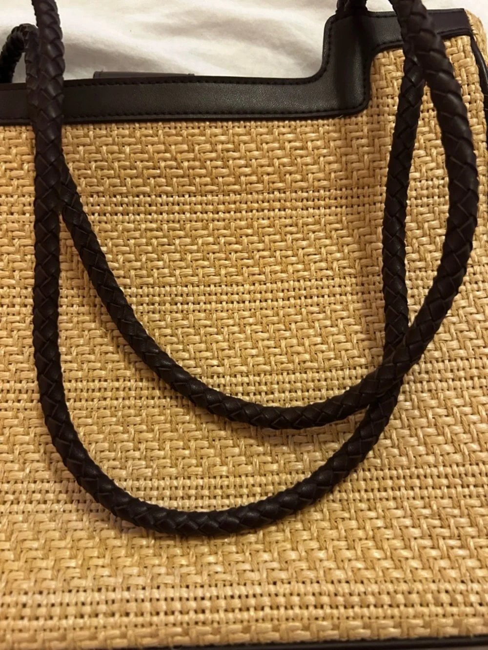 Etienne Aigner straw and leather tote - Picture 2 of 6